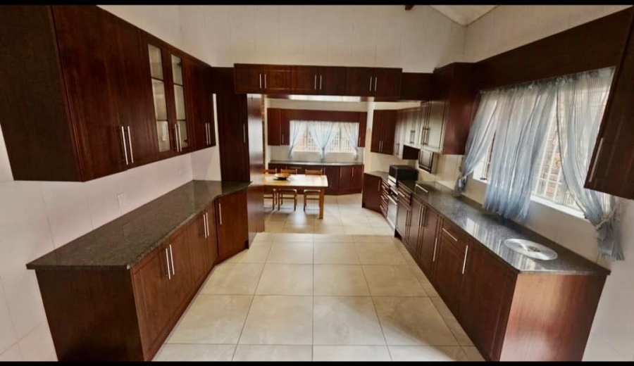 5 Bedroom Property for Sale in Cashan North West